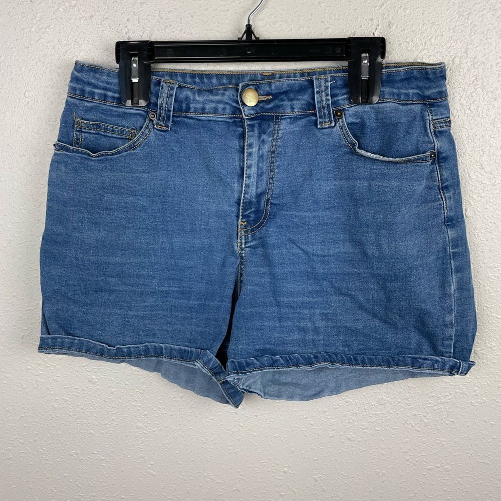 Forever 21 Stretch Fit Denim Shorts Size 14 EUC
